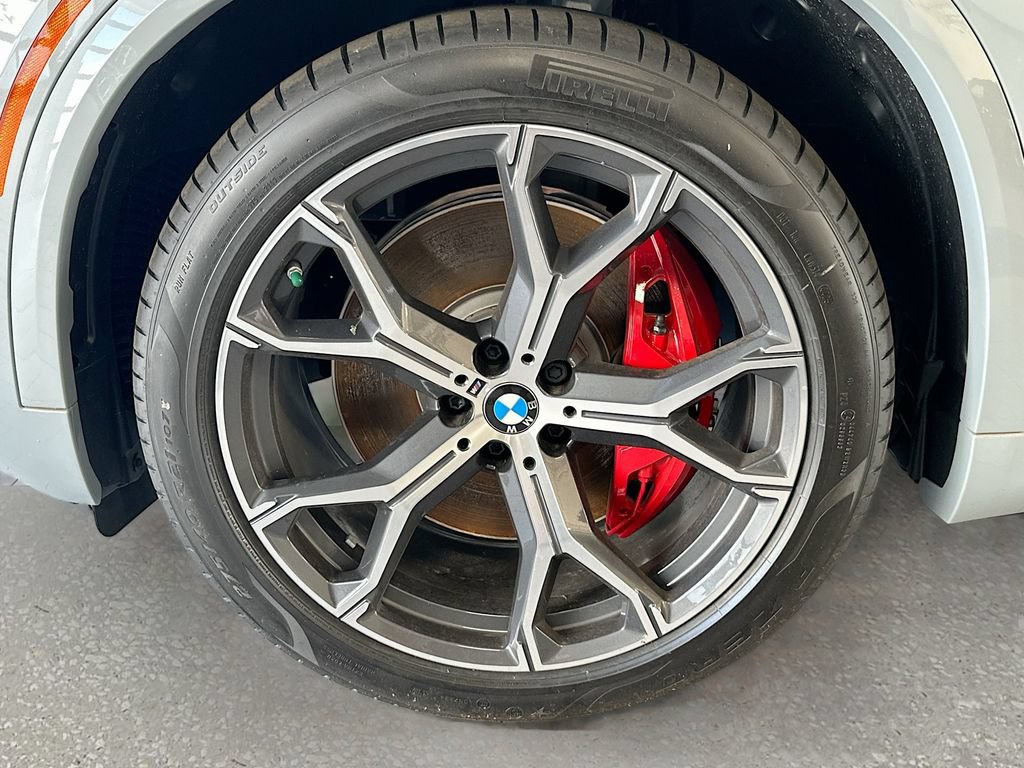 Used 2026 BMW X5 xDrive50e w/ M Sport Package AWD/4WD image 33