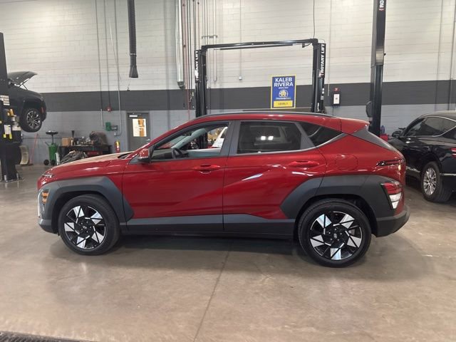 Used 2025 Hyundai Kona SEL image 7