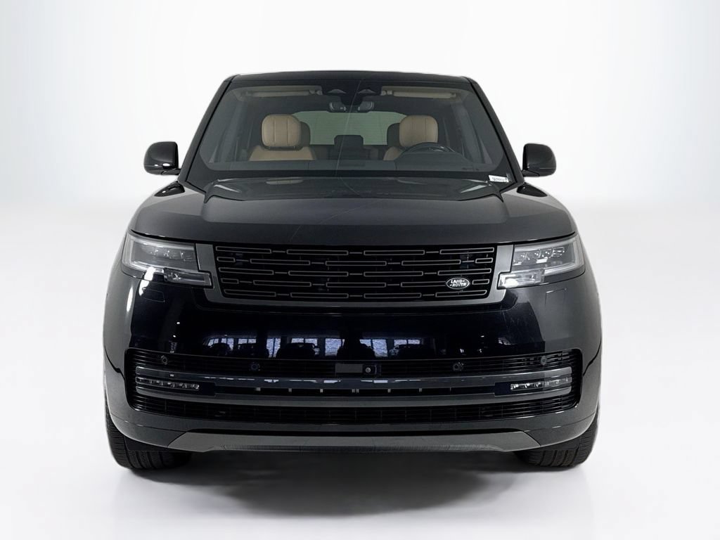 Used 2025 Land Rover Range Rover SE AWD/4WD image 8
