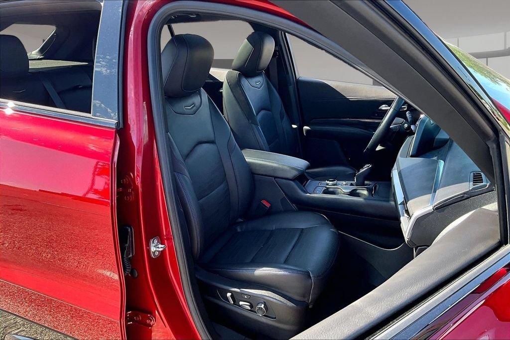 Used 2024 Cadillac XT4 Sport FWD image 7