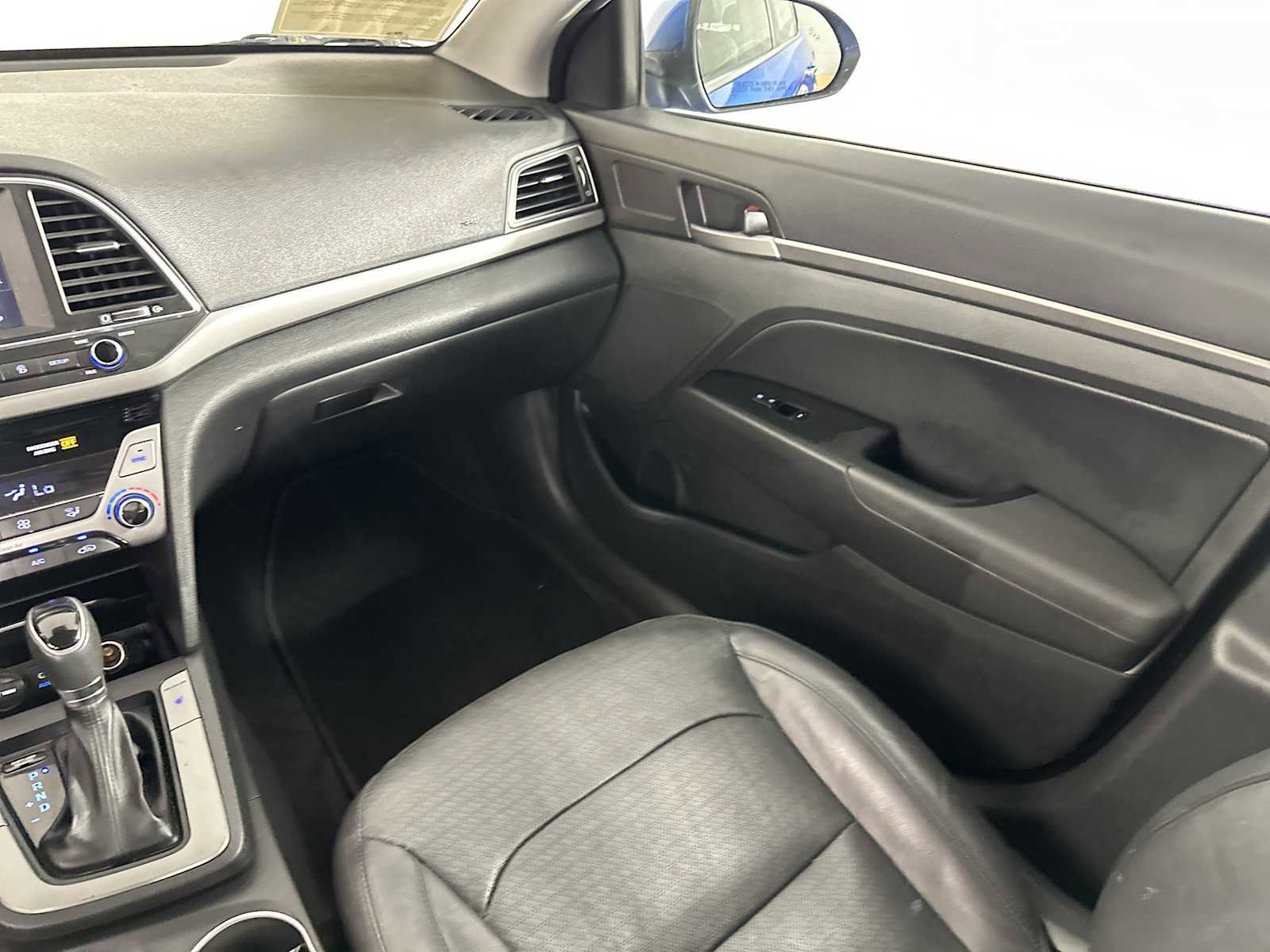 Used 2017 Hyundai Elantra Limited image 13