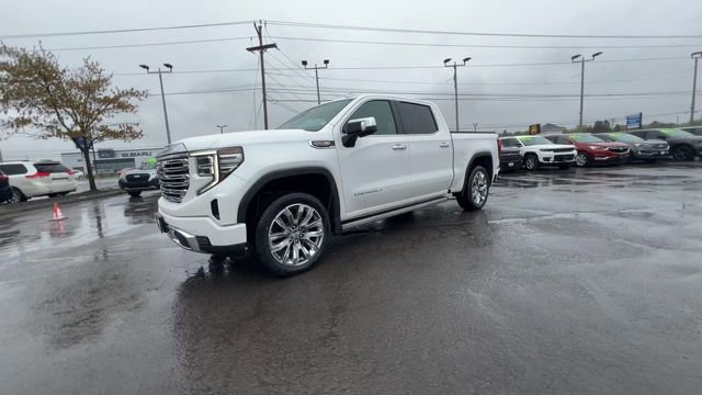 Used 2024 GMC Sierra 1500 Denali w/ Denali Reserve Package AWD/4WD image 4