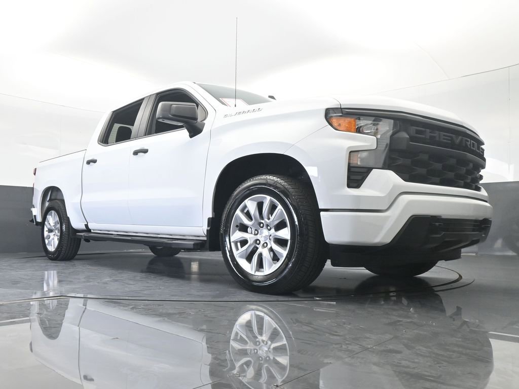 Used 2023 Chevrolet Silverado 1500 Custom image 58