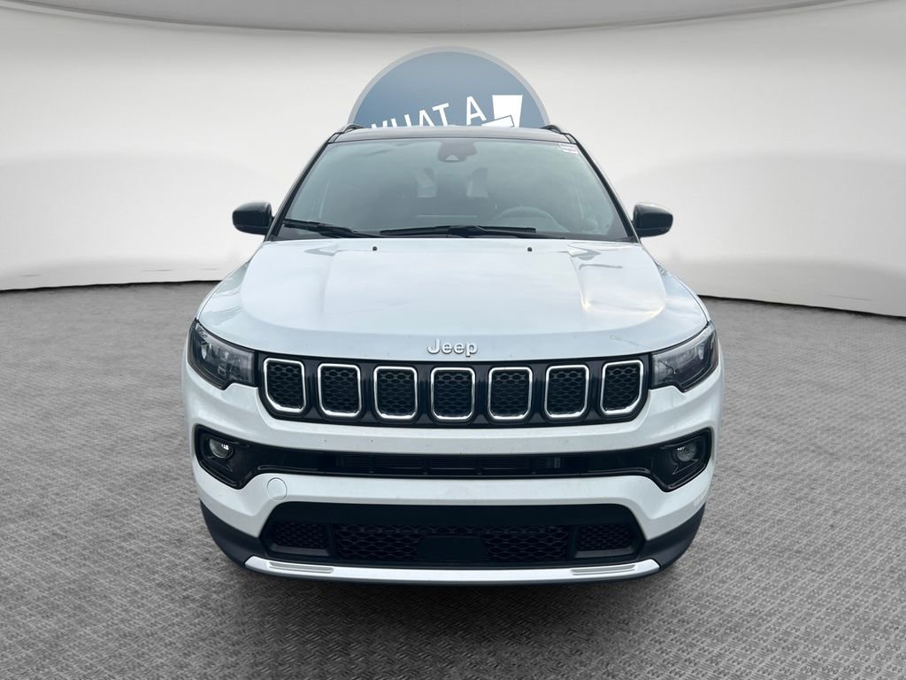 Certified 2023 Jeep Compass Limited AWD/4WD image 9