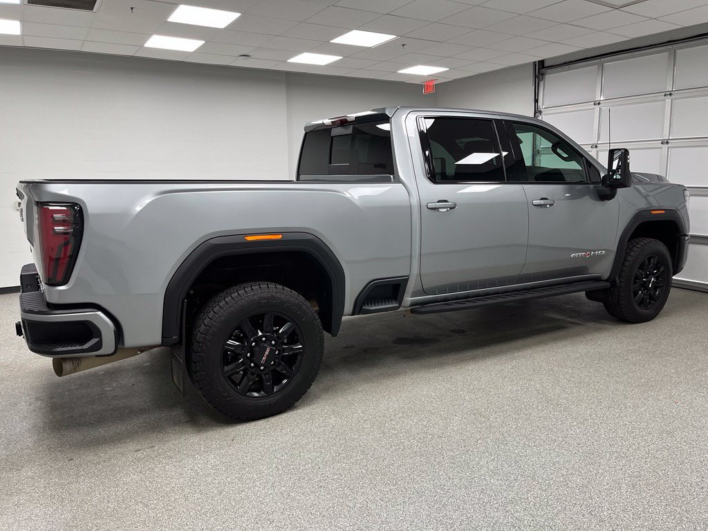 Used 2026 GMC Sierra 3500 AT4 w/ AT4 Premium Plus Package AWD/4WD image 11