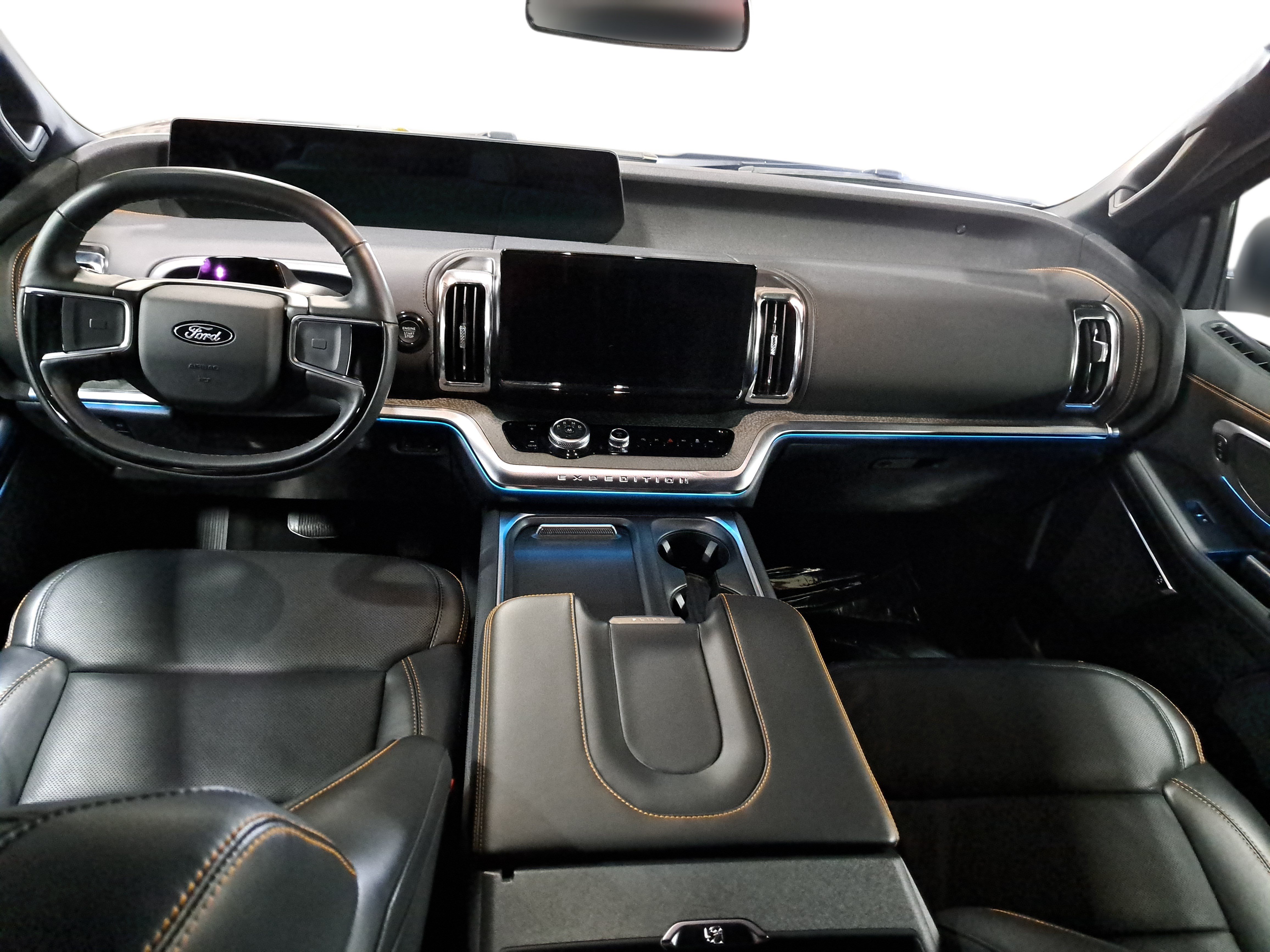 Used 2025 Ford Expedition Tremor AWD/4WD image 9