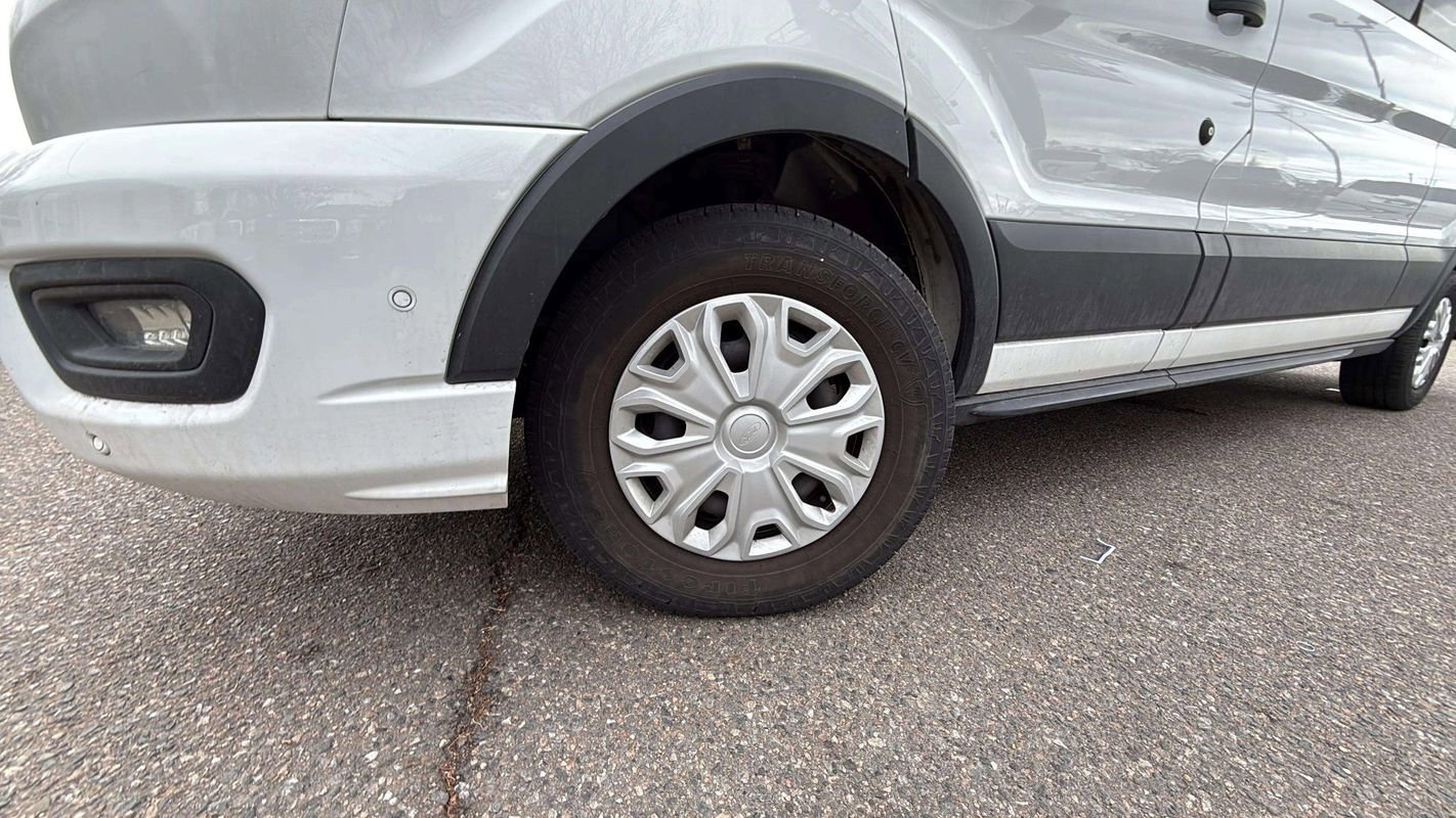 Used 2020 Ford Transit 350 XLT image 21