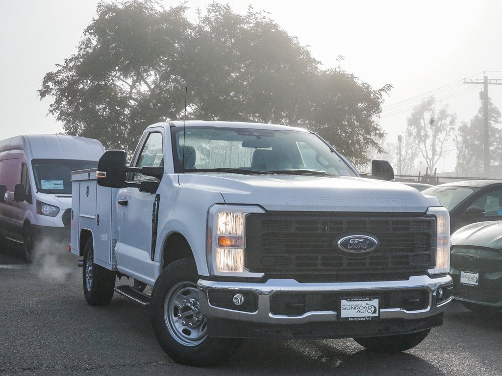 New 2024 Ford F250 XL w/ XL Chrome Package