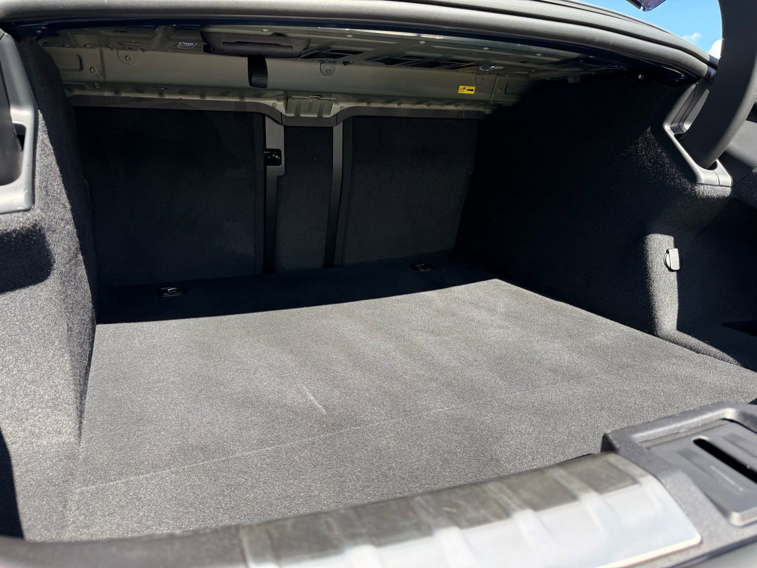 Certified 2025 Porsche Taycan image 35