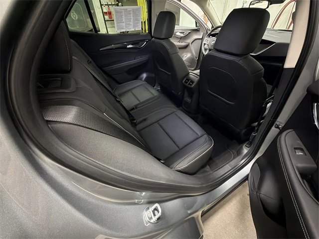 Used 2023 Buick Envision Essence image 55