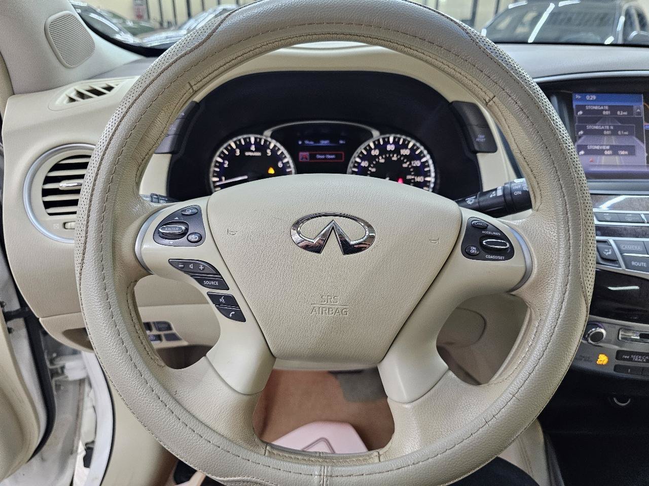 Used 2014 INFINITI QX60 FWD w/ Premium Plus Package image 30