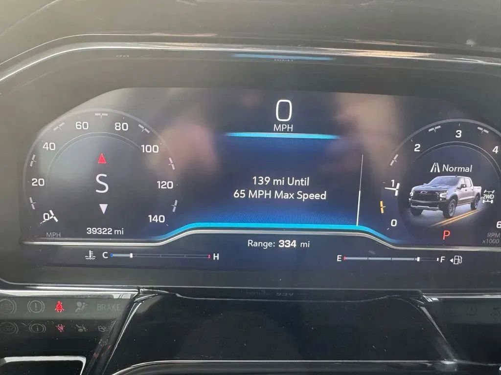 Used 2024 Chevrolet Silverado 1500 ZR2 w/ Technology Package image 24