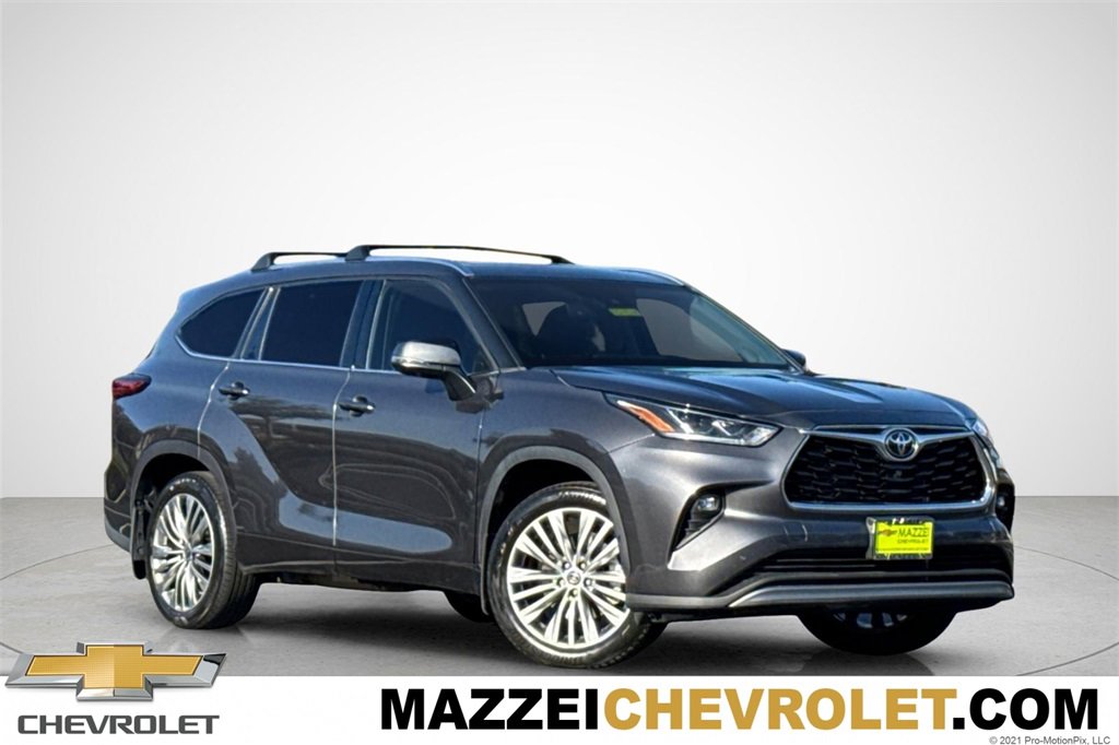 Used 2022 Toyota Highlander Platinum image 1