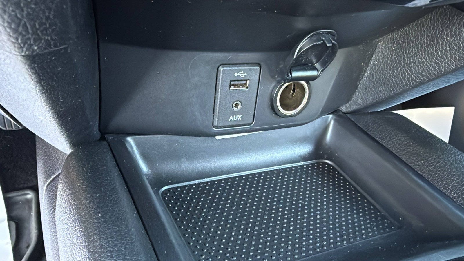 Used 2018 Nissan Rogue Sport S image 15