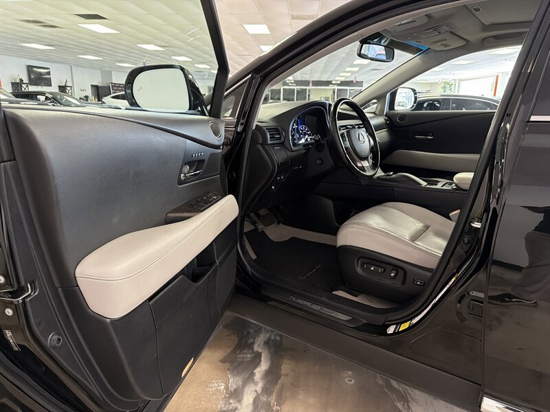 Used 2015 Lexus RX 350 FWD image 16