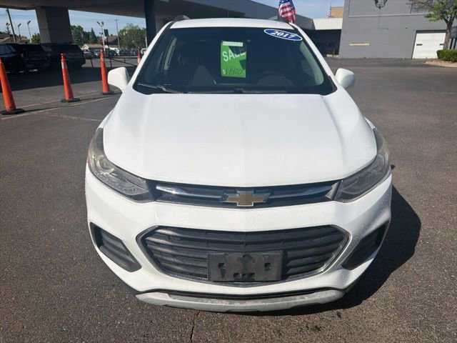 Used 2017 Chevrolet Trax LT w/ LT Convenience Package FWD image 2