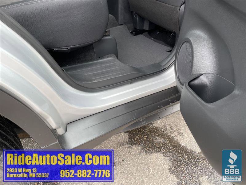 Used 2018 Nissan Rogue S image 39