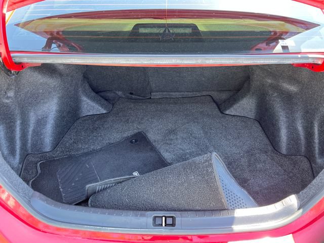 Used 2019 Toyota Corolla LE w/ Carpet Mat Package (TMS) FWD image 10