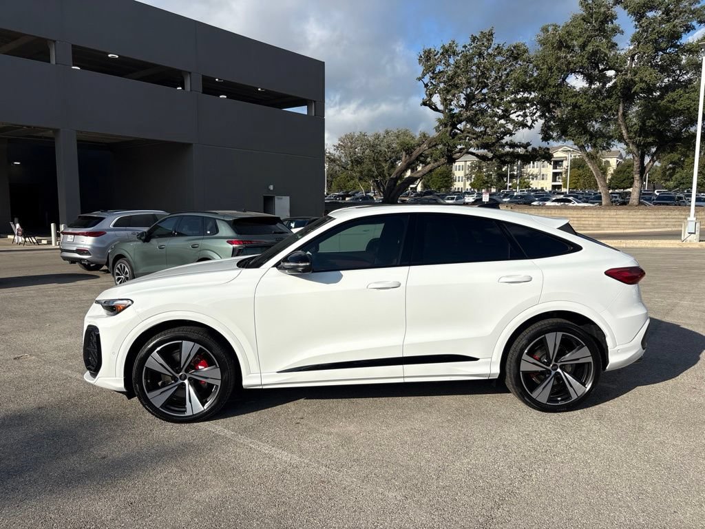 New 2026 Audi SQ5 Prestige AWD/4WD image 9