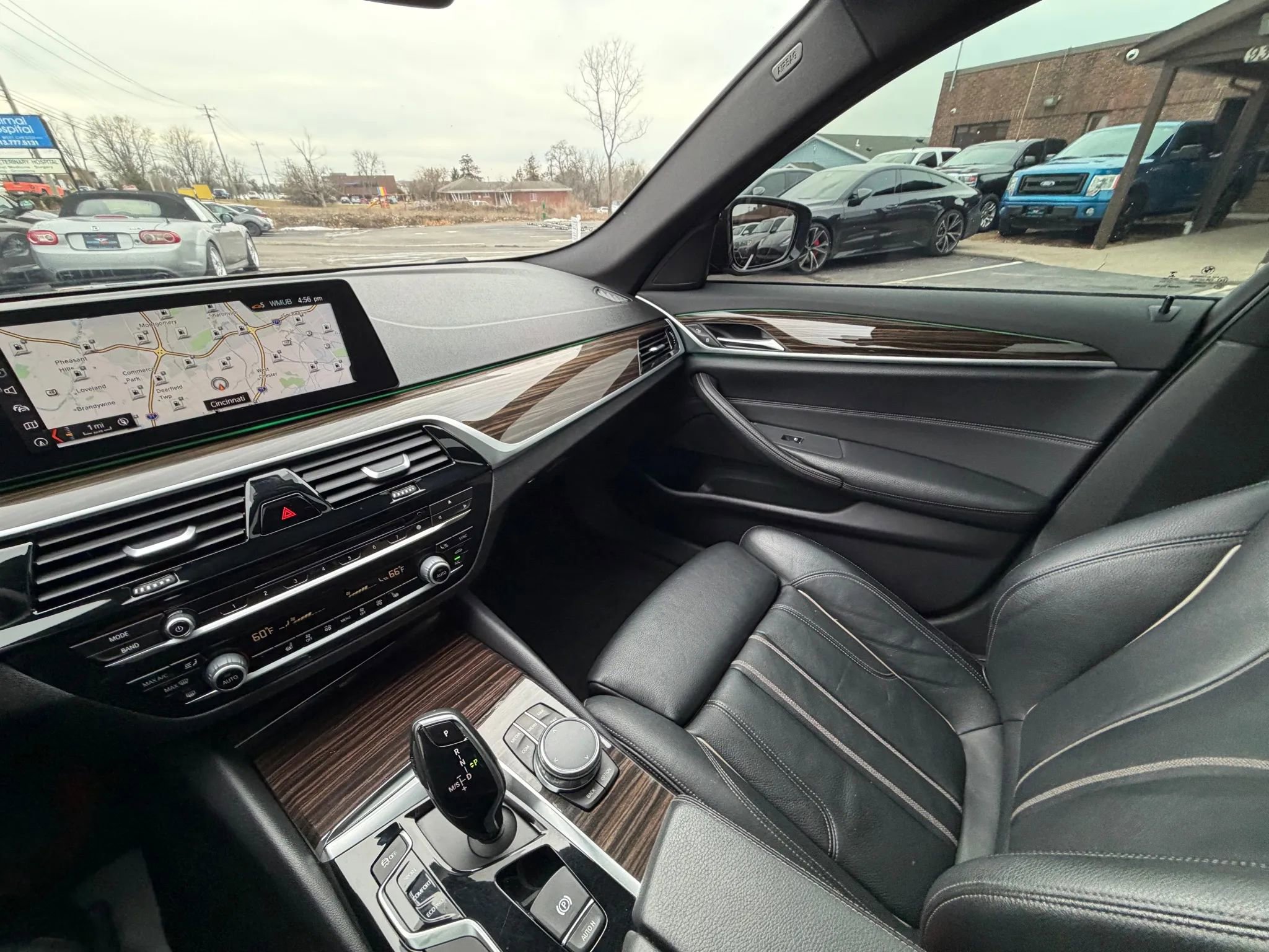 Used 2018 BMW 540i xDrive w/ Premium Package image 21