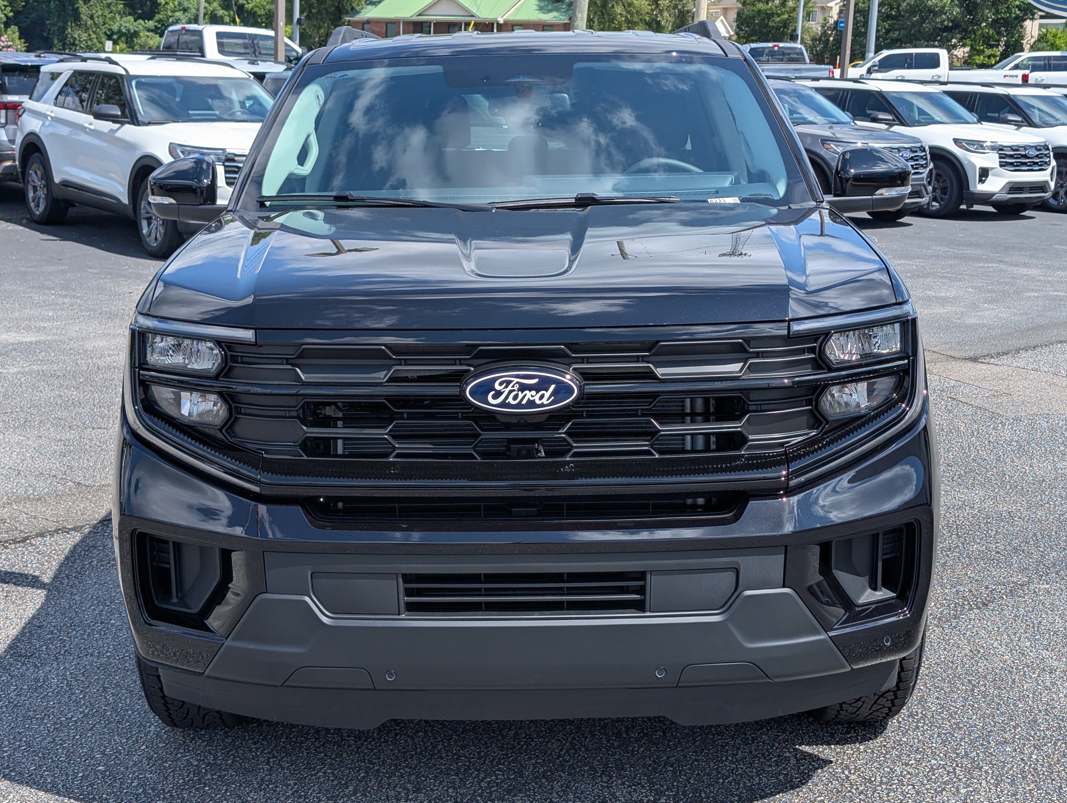 New 2027 Ford Expedition Max Active RWD image 3