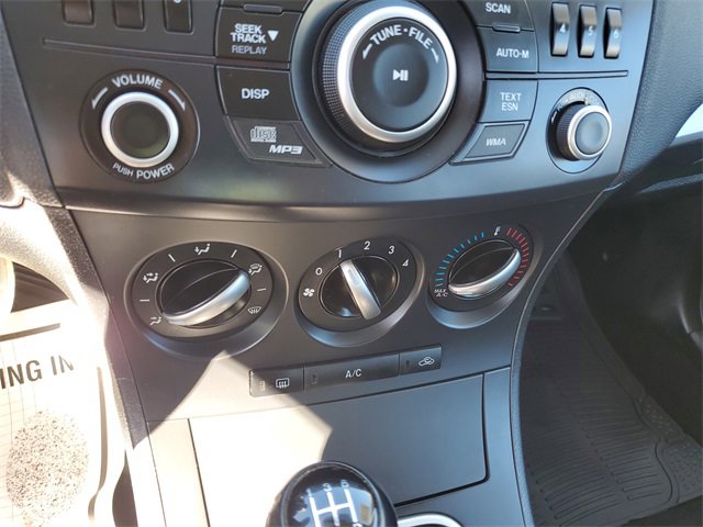 Used 2013 MAZDA MAZDA3 i SV image 17