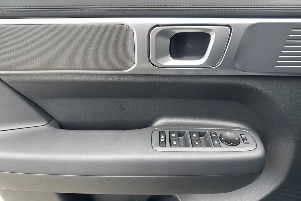 New 2026 Hyundai Santa Fe SE FWD image 10