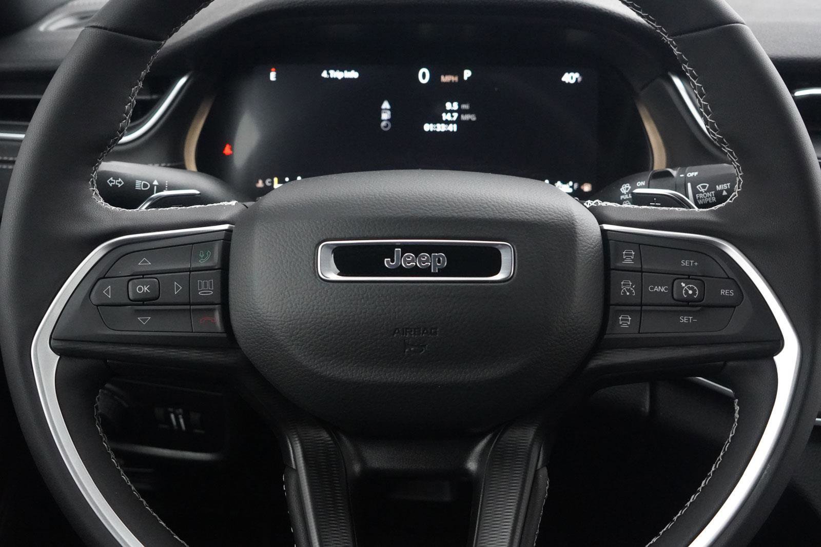 New 2025 Jeep Grand Cherokee L Altitude image 34