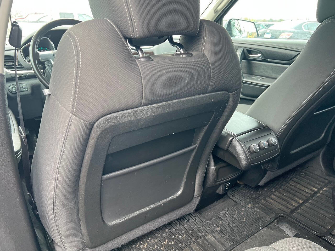 Used 2015 Chevrolet Traverse LT w/ Style and Technology Package AWD/4WD image 19