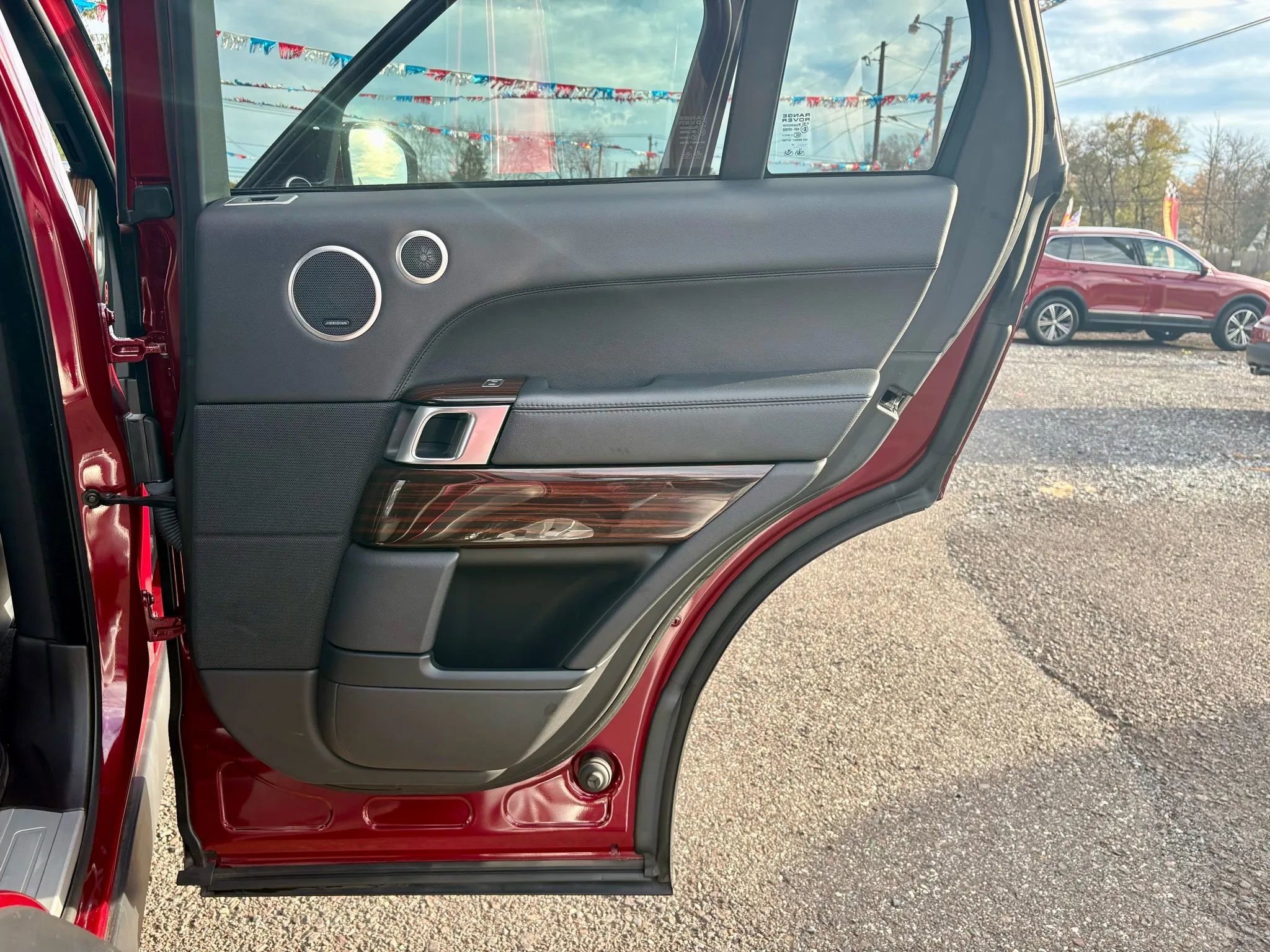 Used 2017 Land Rover Range Rover image 12