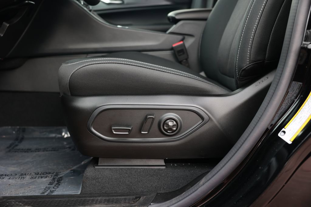 New 2025 Jeep Grand Cherokee Laredo image 14