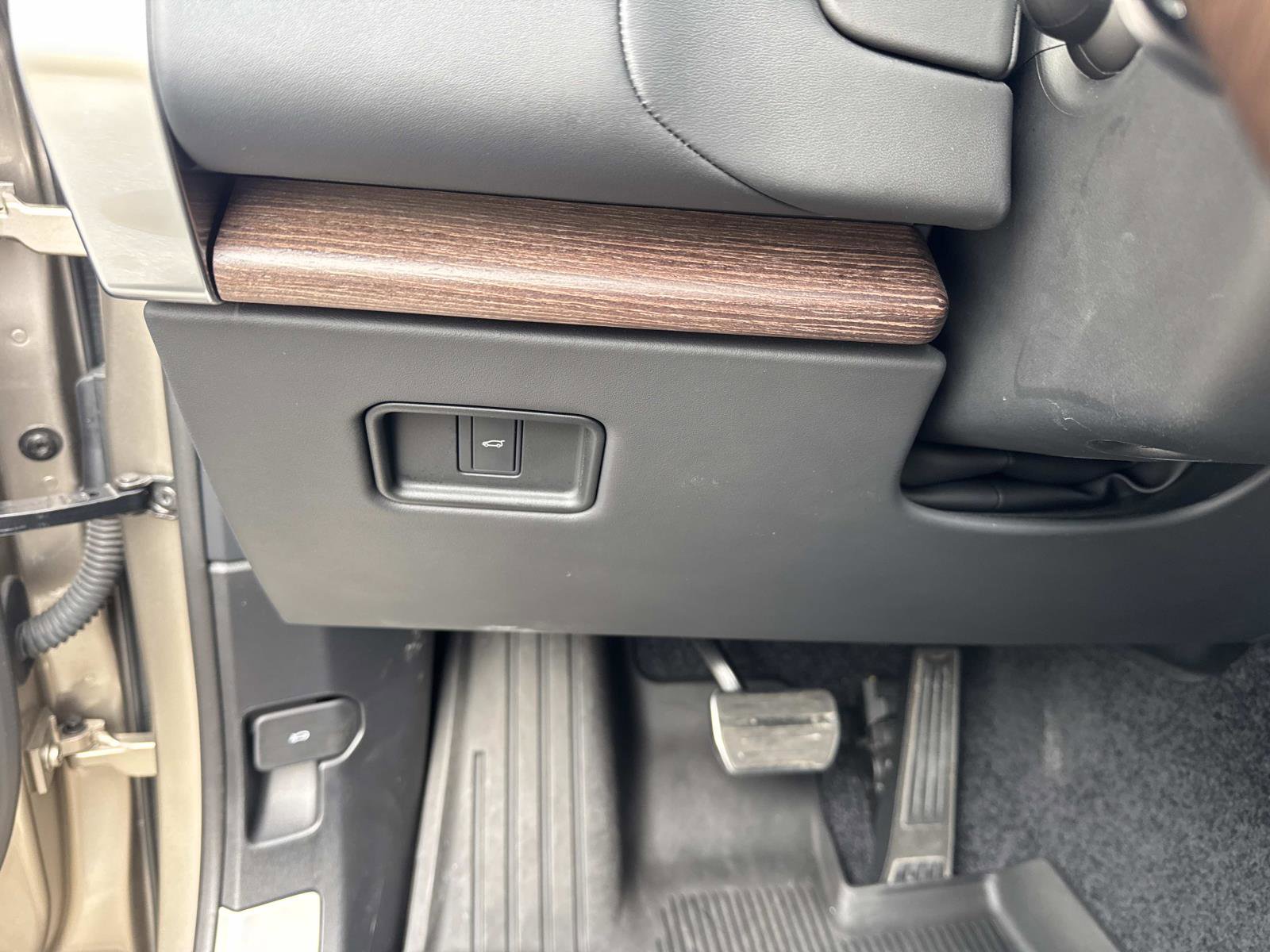 Certified 2023 Land Rover Range Rover Autobiography image 34