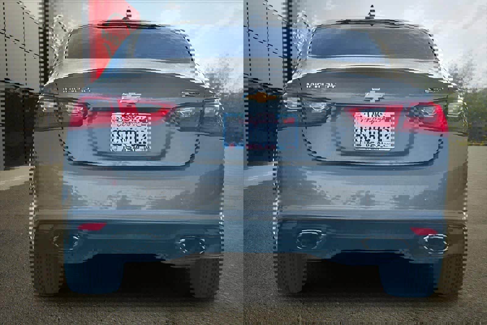 Used 2017 Chevrolet Malibu Premier image 8