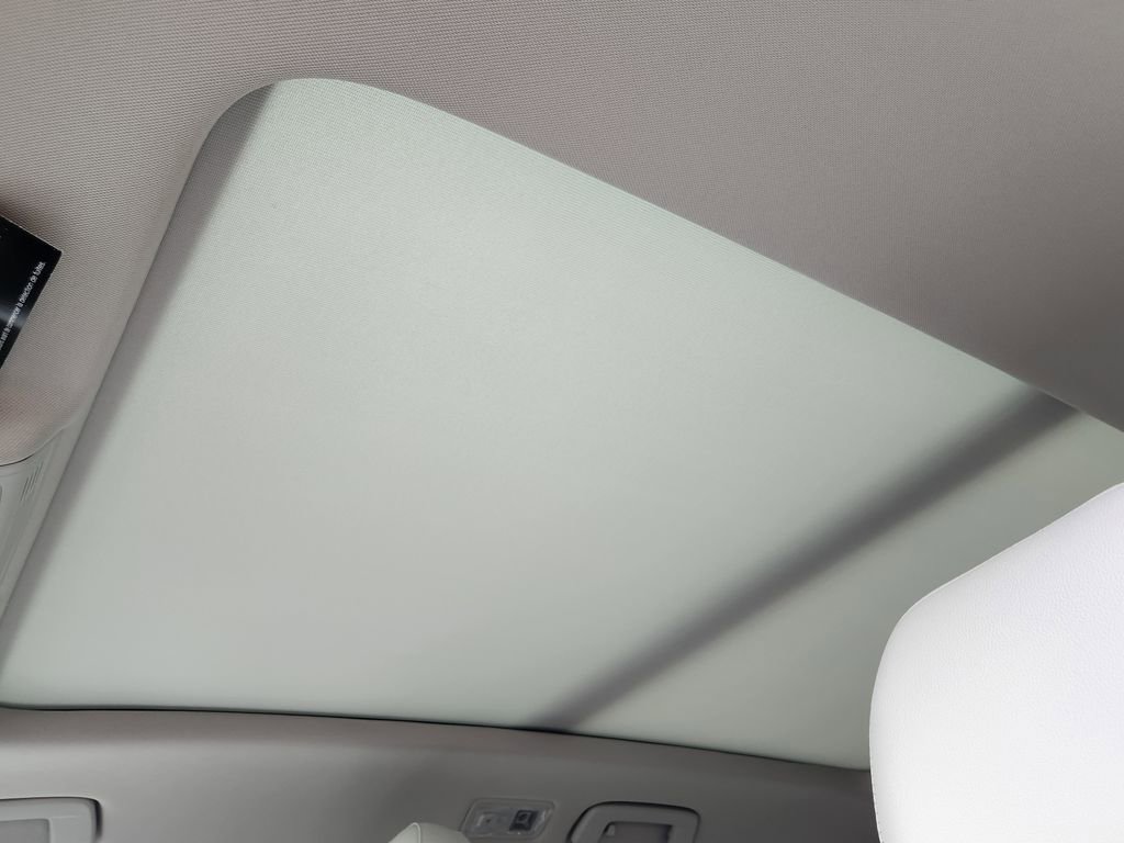 New 2026 Volkswagen Taos SE image 15