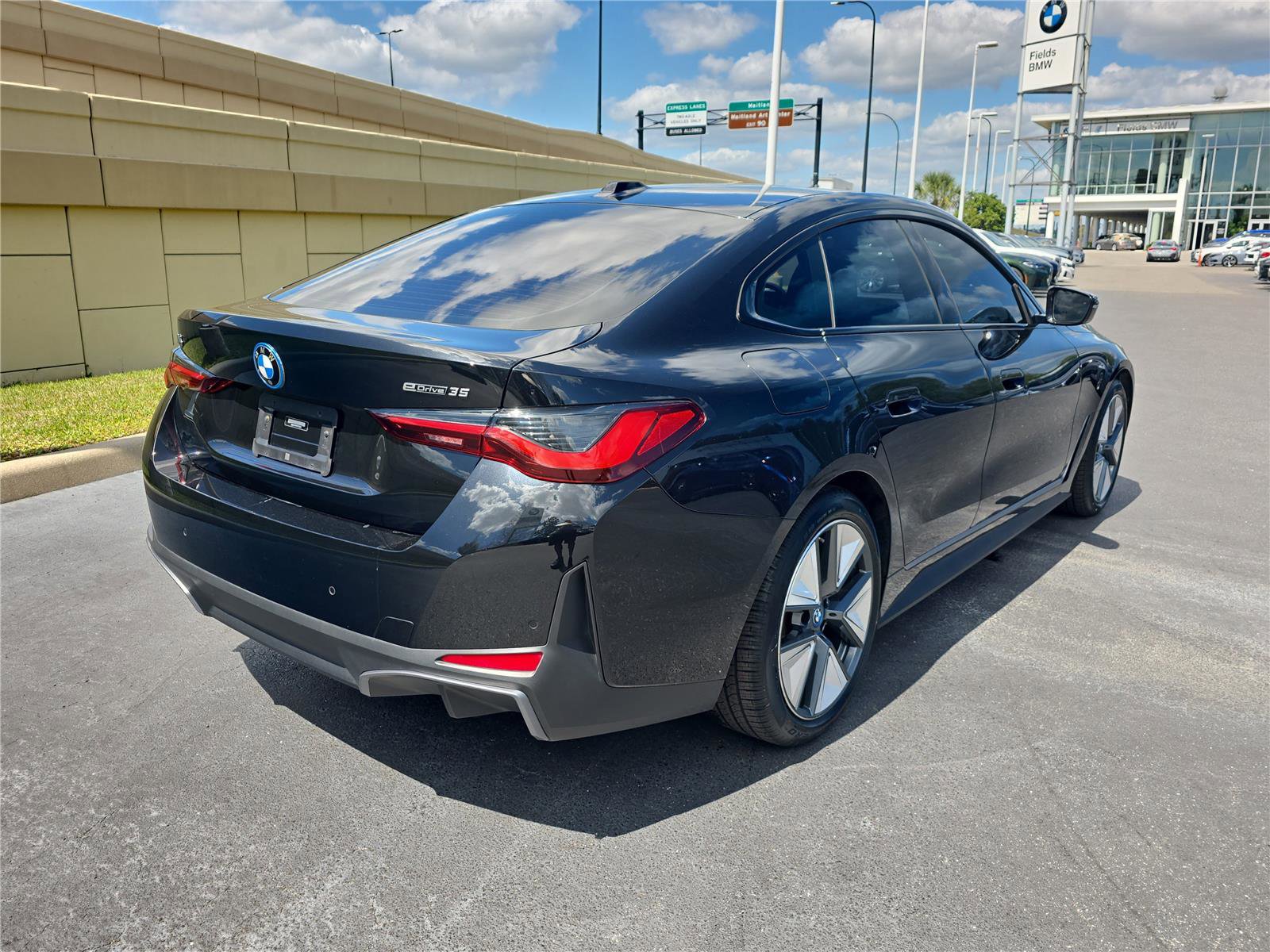 Certified 2023 BMW i4 eDrive35 w/ Premium Package image 2