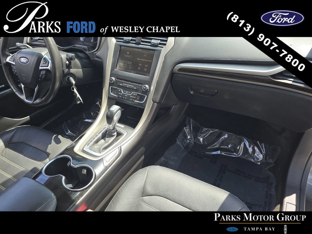 Used 2016 Ford Fusion SE w/ Equipment Group 202A AWD/4WD image 9