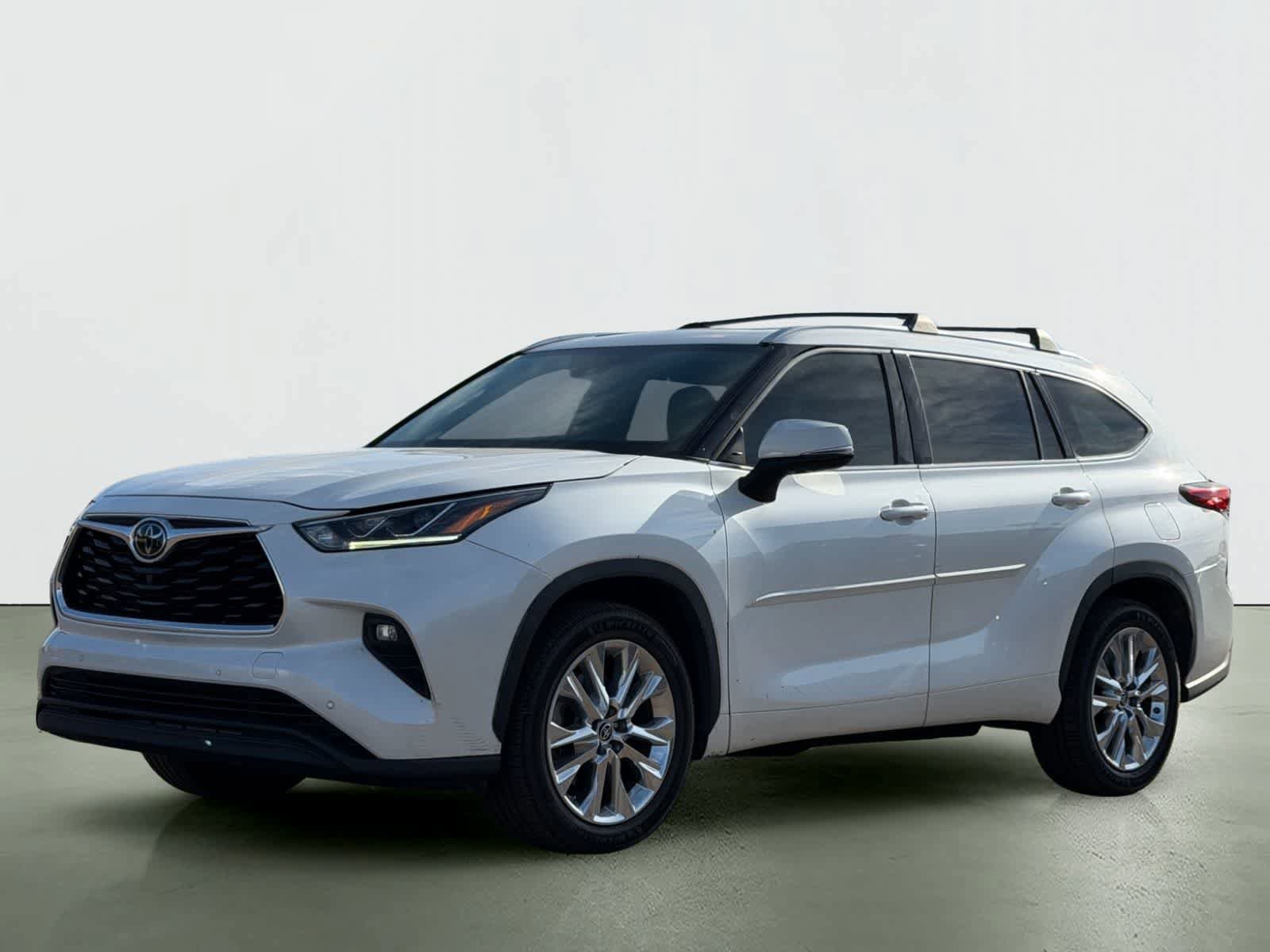 Used 2020 Toyota Highlander Limited FWD video 2