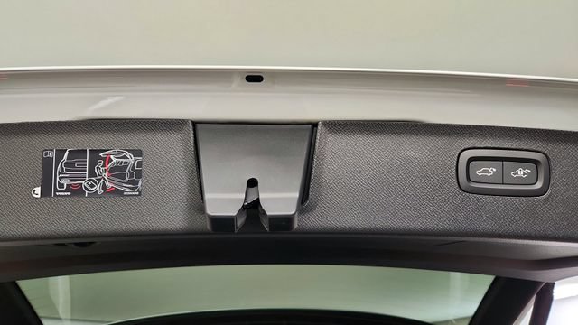 New 2026 Volvo XC90 B6 Plus w/ Protection Package AWD/4WD image 44