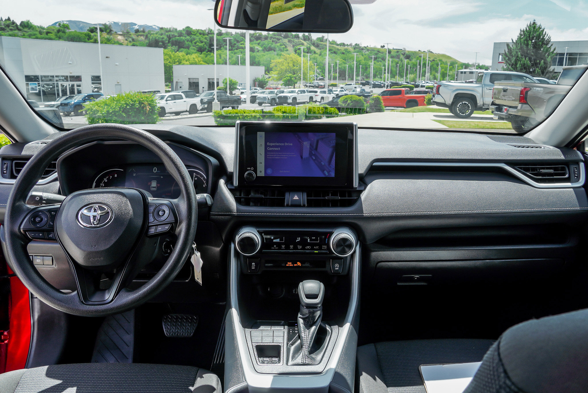 Certified 2025 Toyota RAV4 LE AWD/4WD image 29