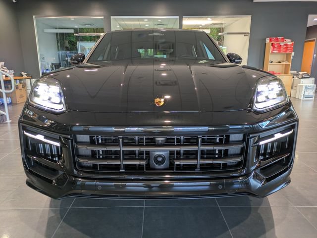 Used 2026 Porsche Cayenne GTS AWD/4WD image 9
