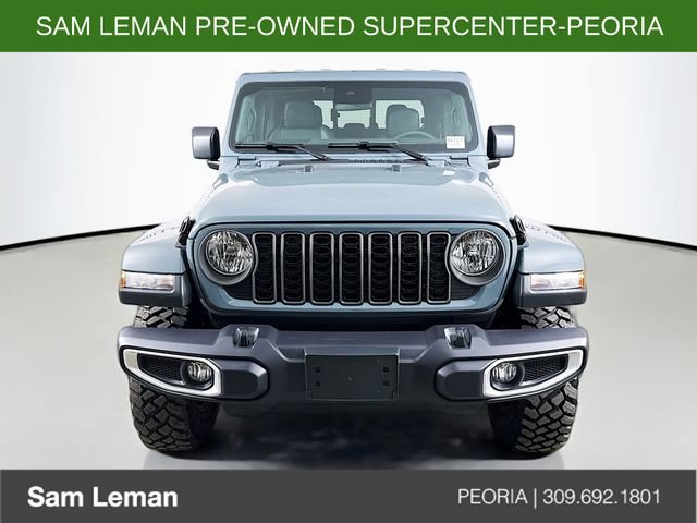 Used 2025 Jeep Gladiator High Tide image 2
