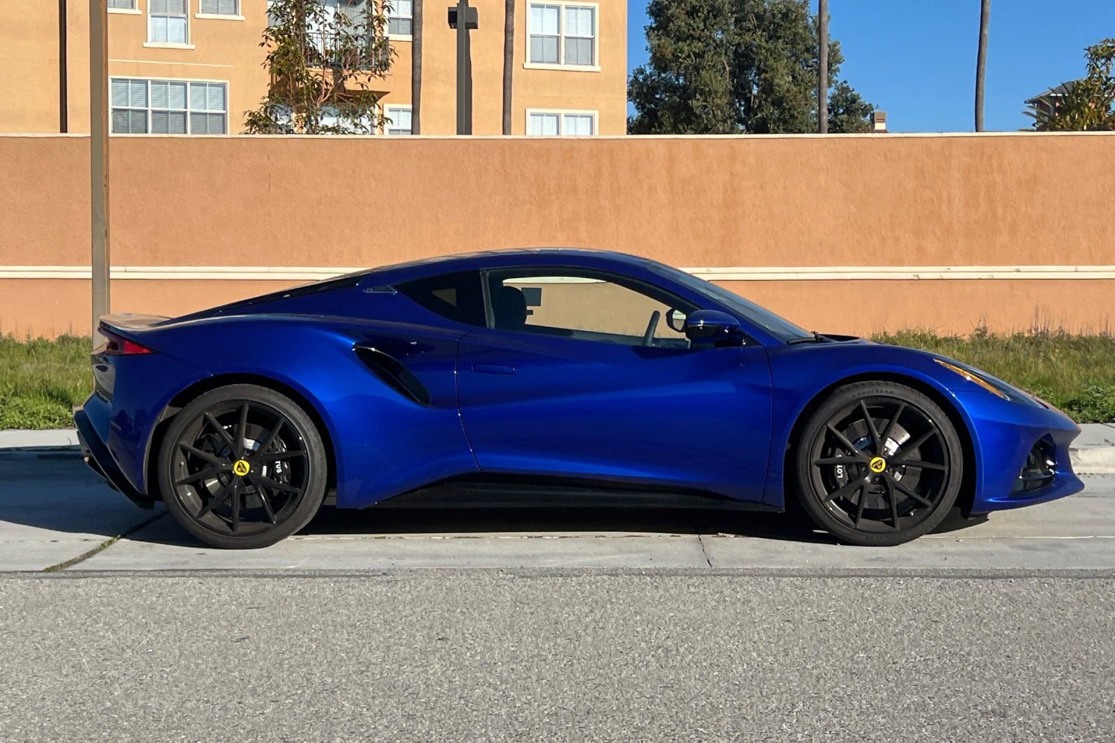 Used 2024 Lotus Emira First Edition image 3