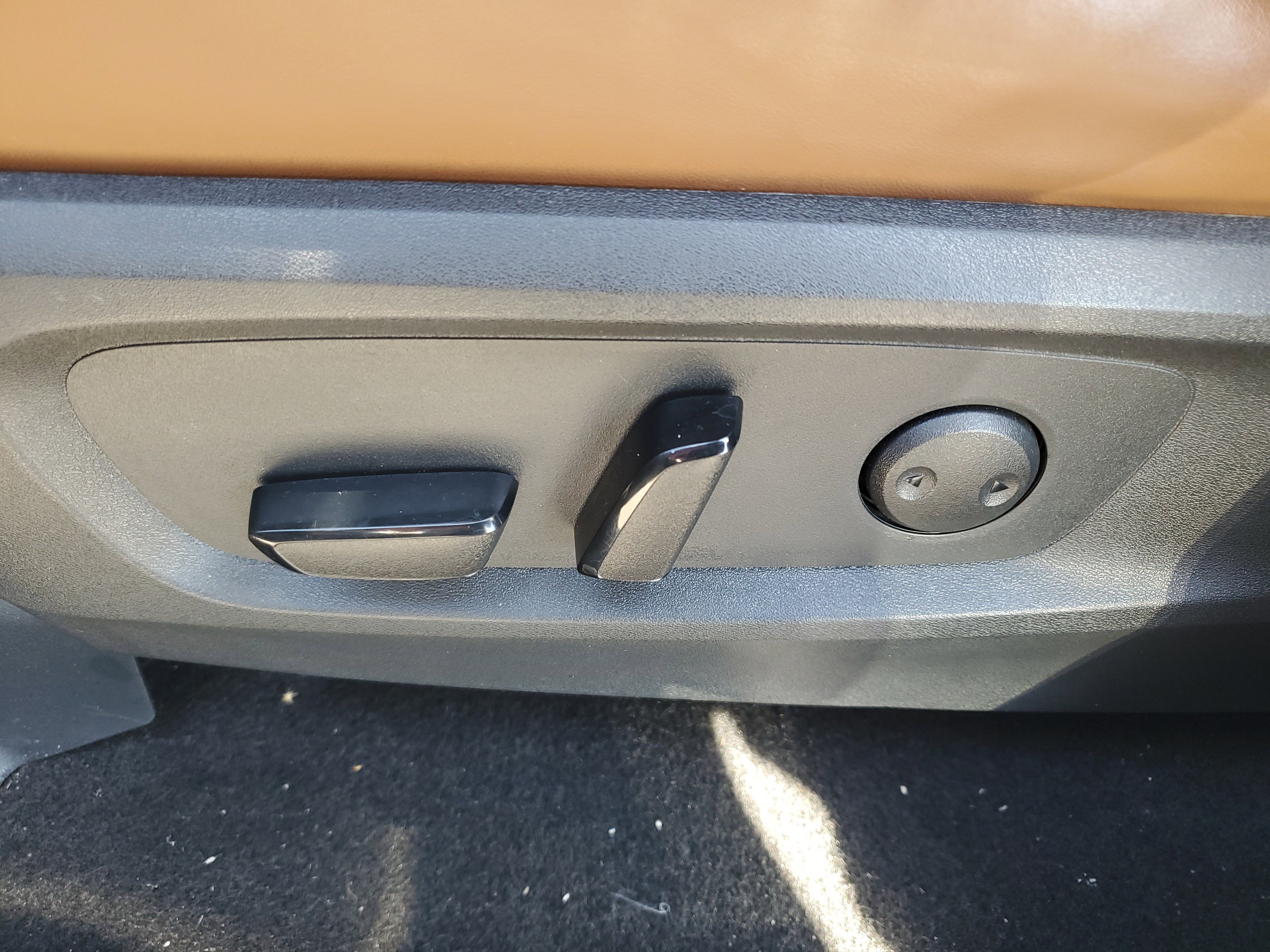 Certified 2023 Nissan Pathfinder Platinum w/ Lighting Package (N93) image 14