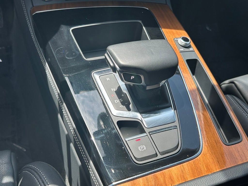 Certified 2024 Audi Q5 e Premium Plus w/ Premium Plus Package image 58