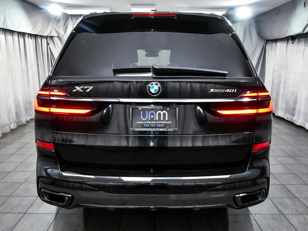 Used 2024 BMW X7 xDrive40i w/ Executive Package image 5