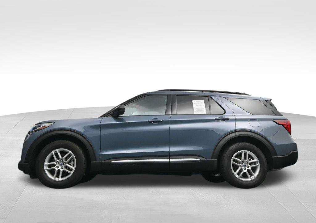 Used 2025 Ford Explorer Active RWD image 38