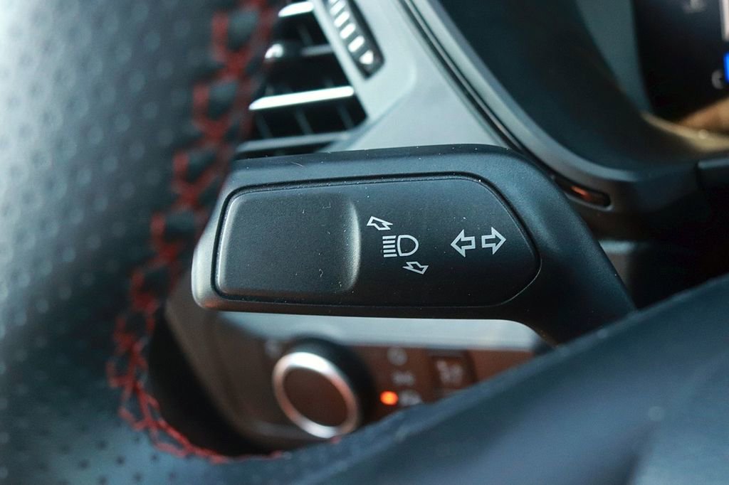 Used 2025 Ford Escape ST-Line AWD/4WD image 26