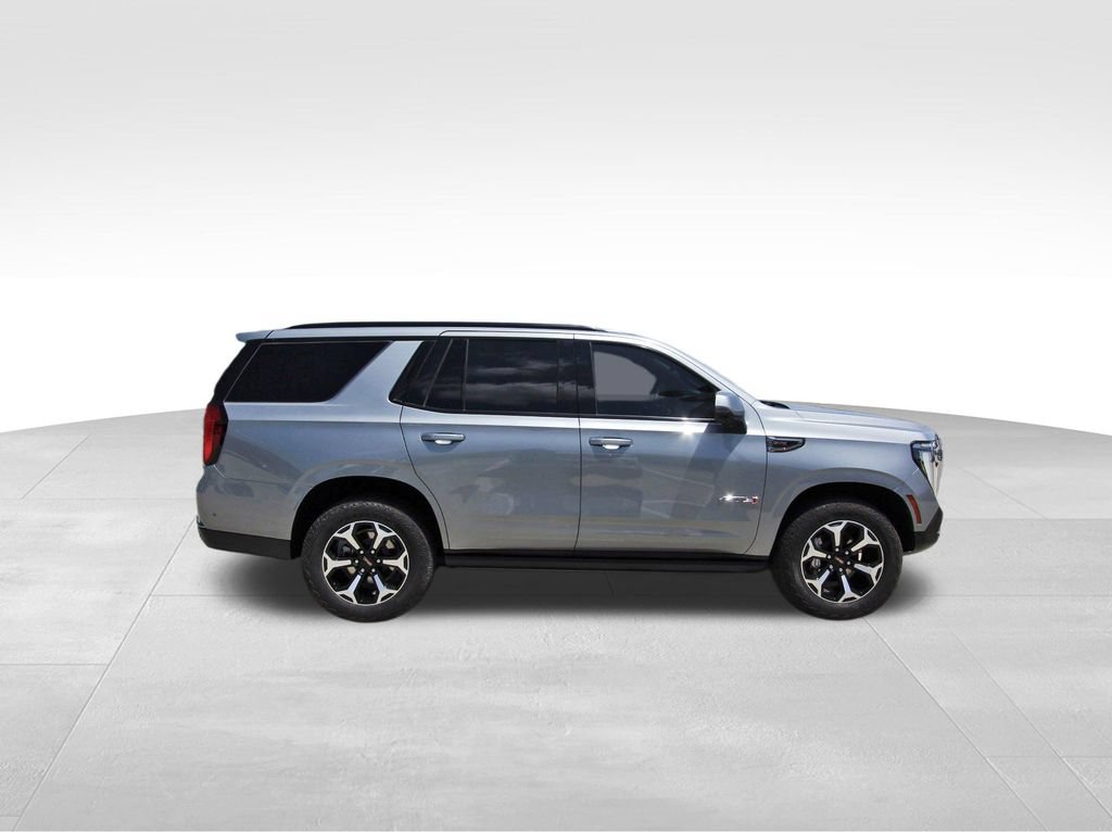 Used 2025 GMC Yukon AT4 w/ AT4 Premium Package AWD/4WD image 5