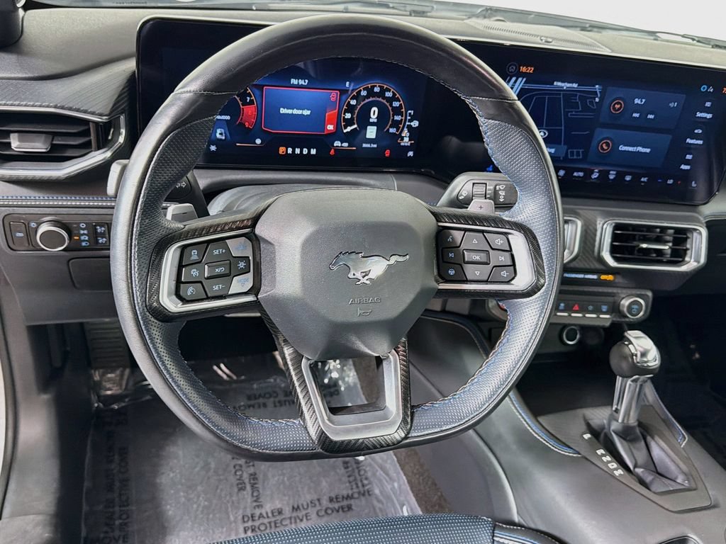 Used 2025 Ford Mustang GT Premium RWD image 11