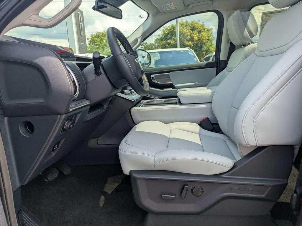 New 2027 Ford Expedition Platinum AWD/4WD image 22